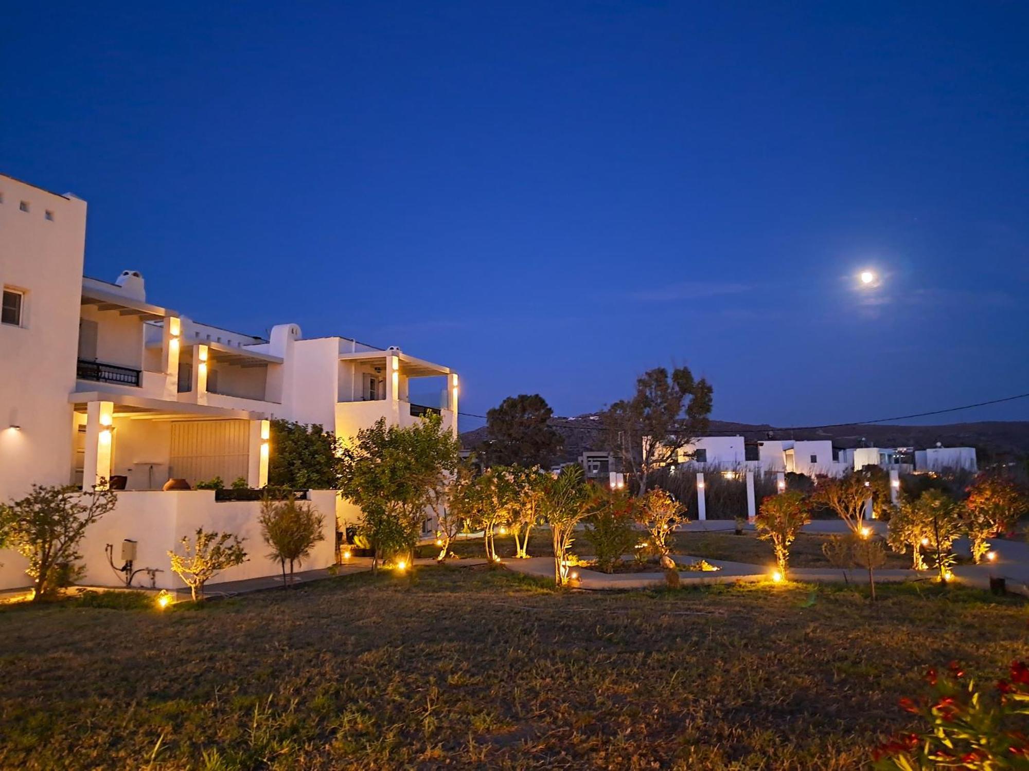 Sea Lilies Suites Плака Экстерьер фото